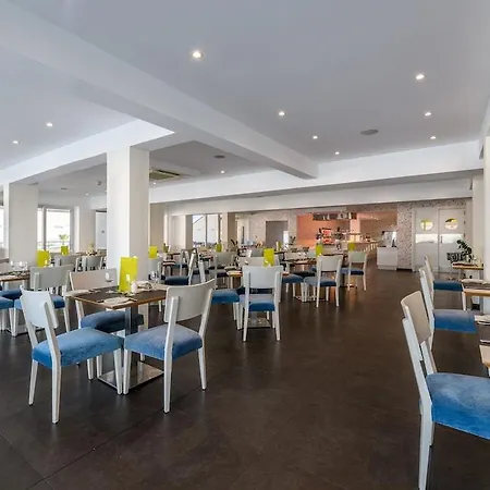 Tasia Maris Oasis Hotel